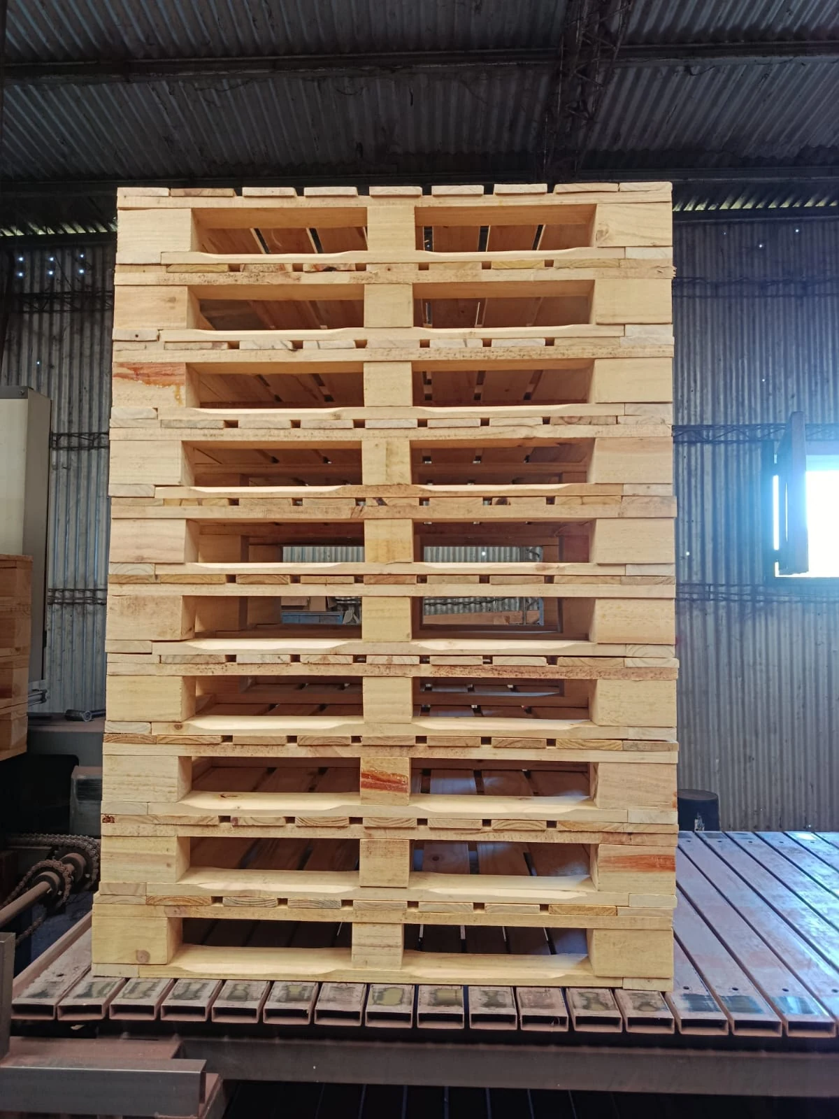 Pallets ARLOG armados en Mercopallet